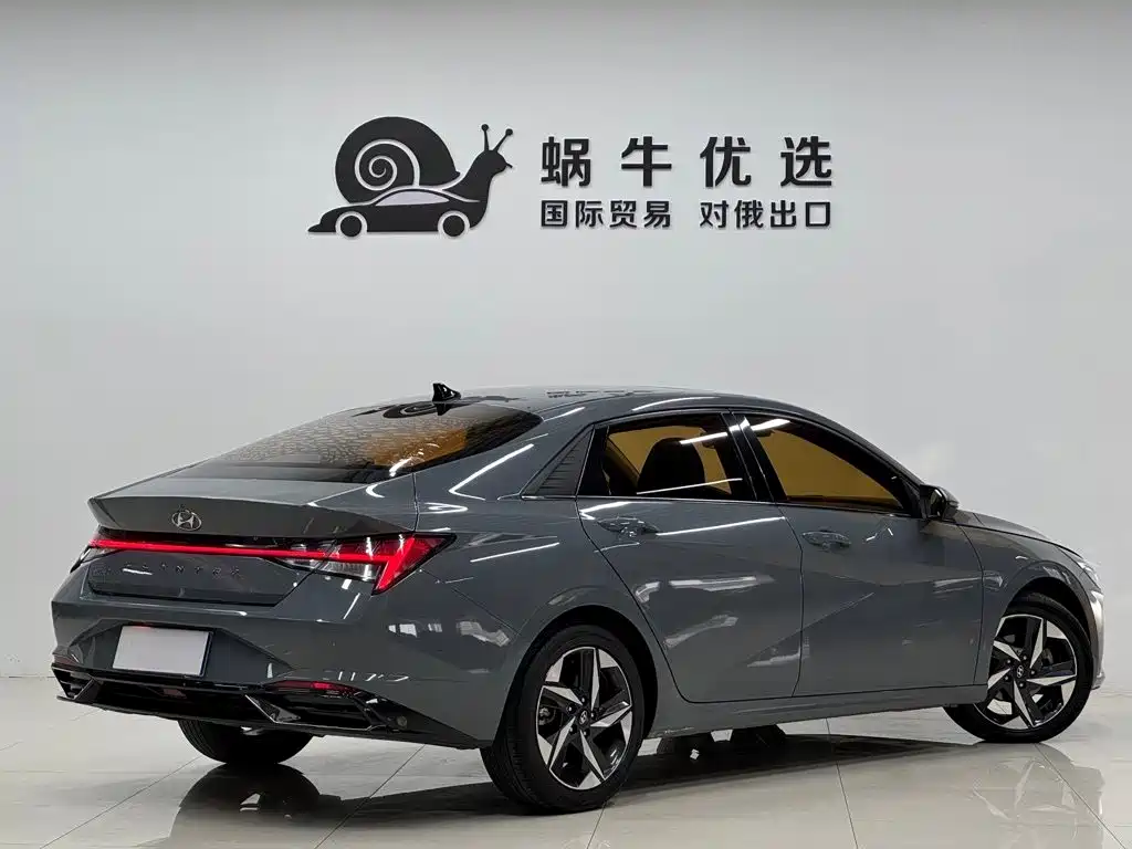 Hyundai Elantra — миниатюра 4