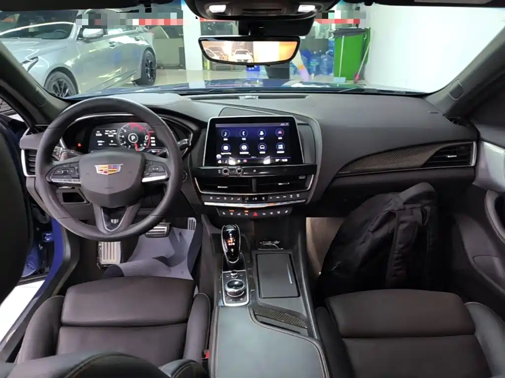 Cadillac CT5 — миниатюра 10