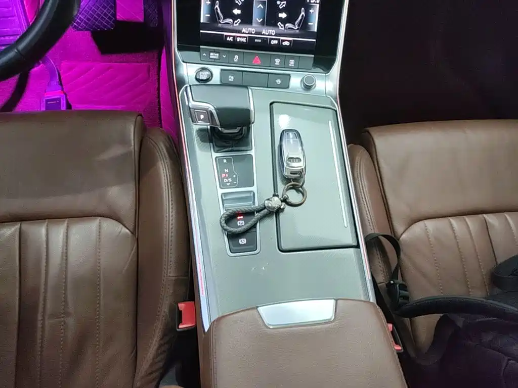 Audi A6L — миниатюра 14
