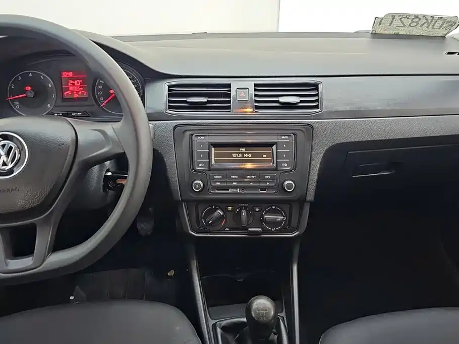 Volkswagen Santana — миниатюра 13