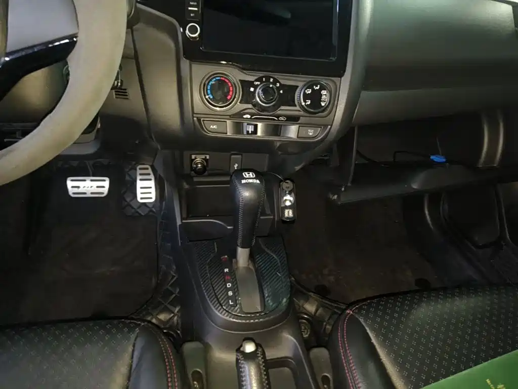 Honda Fit — миниатюра 14