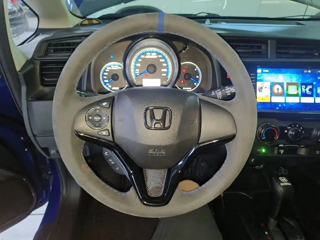 Honda Fit — миниатюра 11