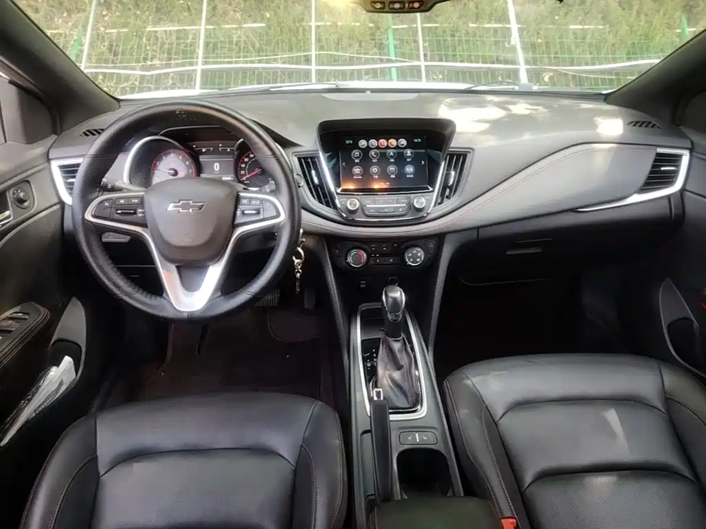 Chevrolet Monza — миниатюра 10