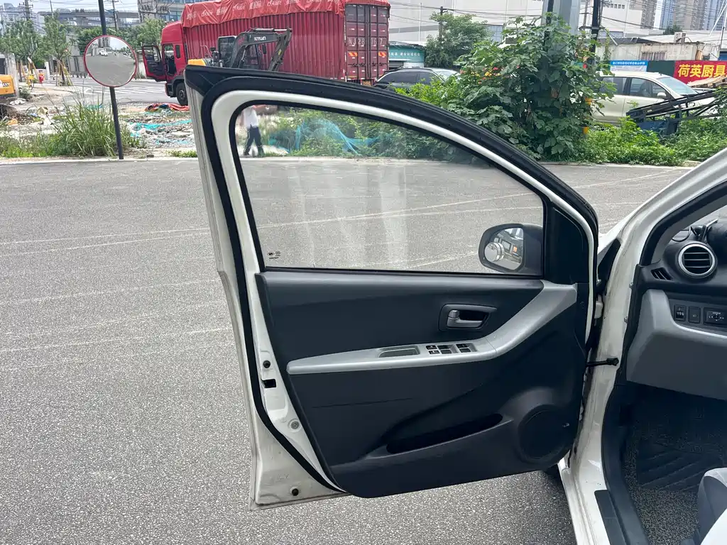 Suzuki Alto 2013 1.0L MT Luxury