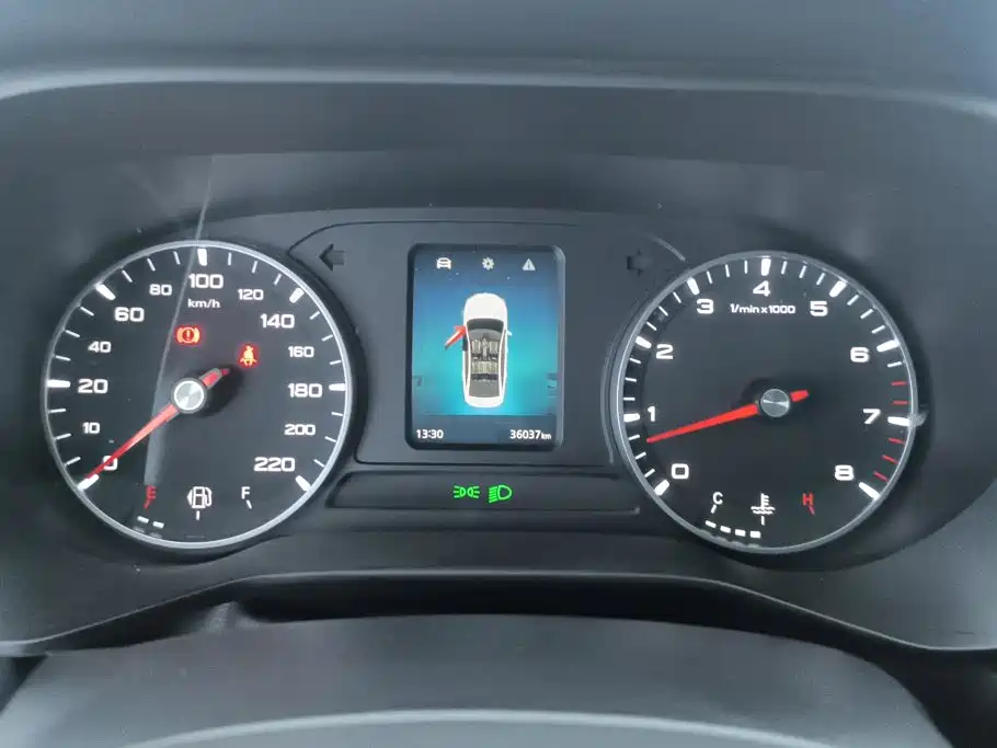 Roewe i5 — миниатюра 14