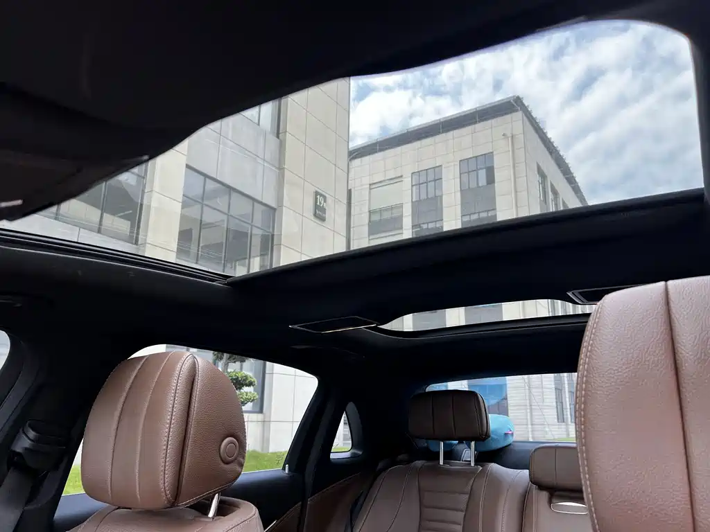 Mercedes-Benz E-Class New Energy — миниатюра 10