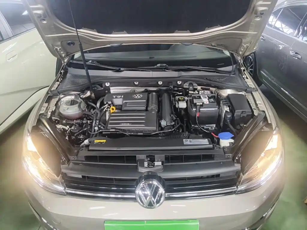 Volkswagen Golf — миниатюра 20