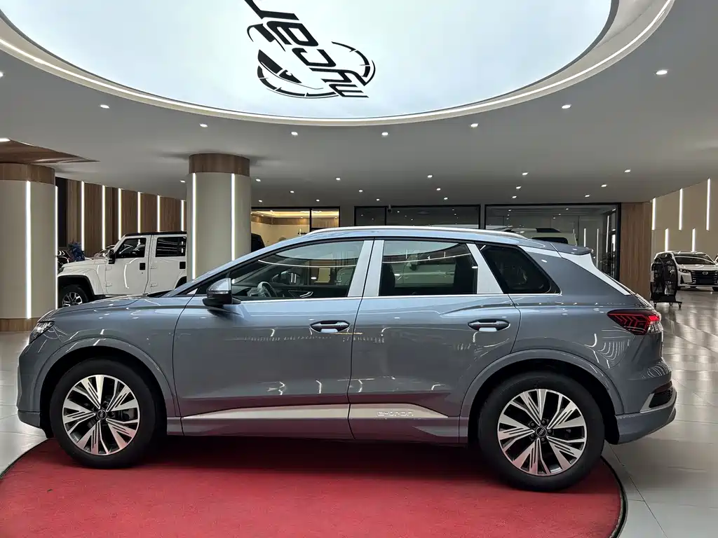 Audi Q4 e-tron — миниатюра 8
