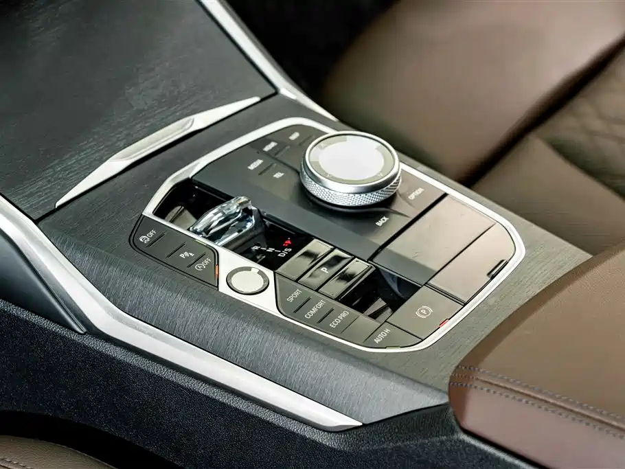 BMW 3 Series — миниатюра 11