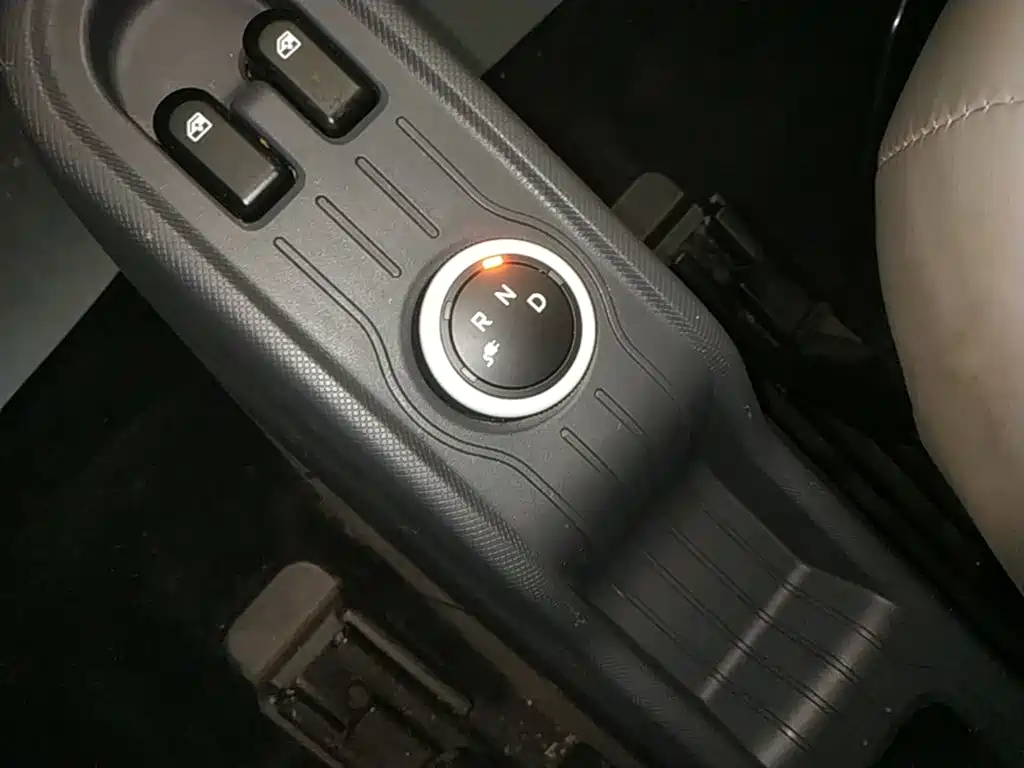 Wuling MINIEV — миниатюра 14