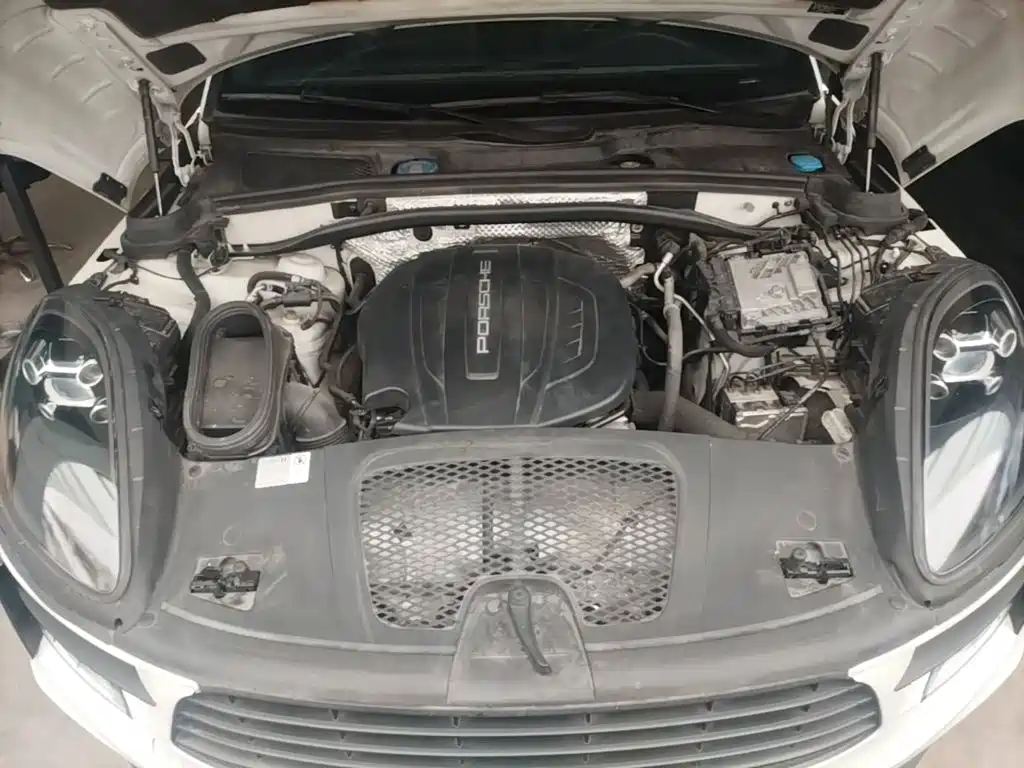 Porsche Macan — миниатюра 16