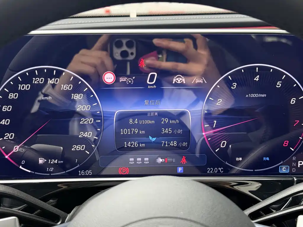 Mercedes-Benz E-Class — миниатюра 22