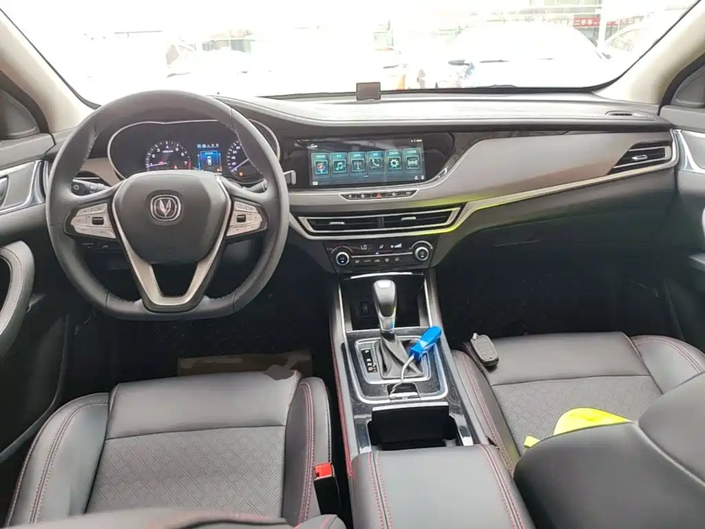 Changan Eado — миниатюра 10