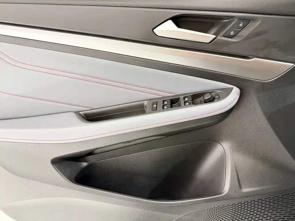 Volkswagen Lamando — миниатюра 16