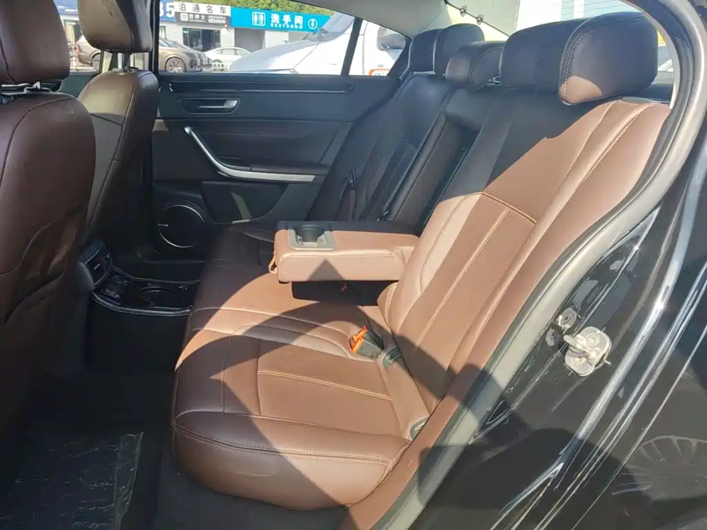 Qoros Qoros 3 — миниатюра 17