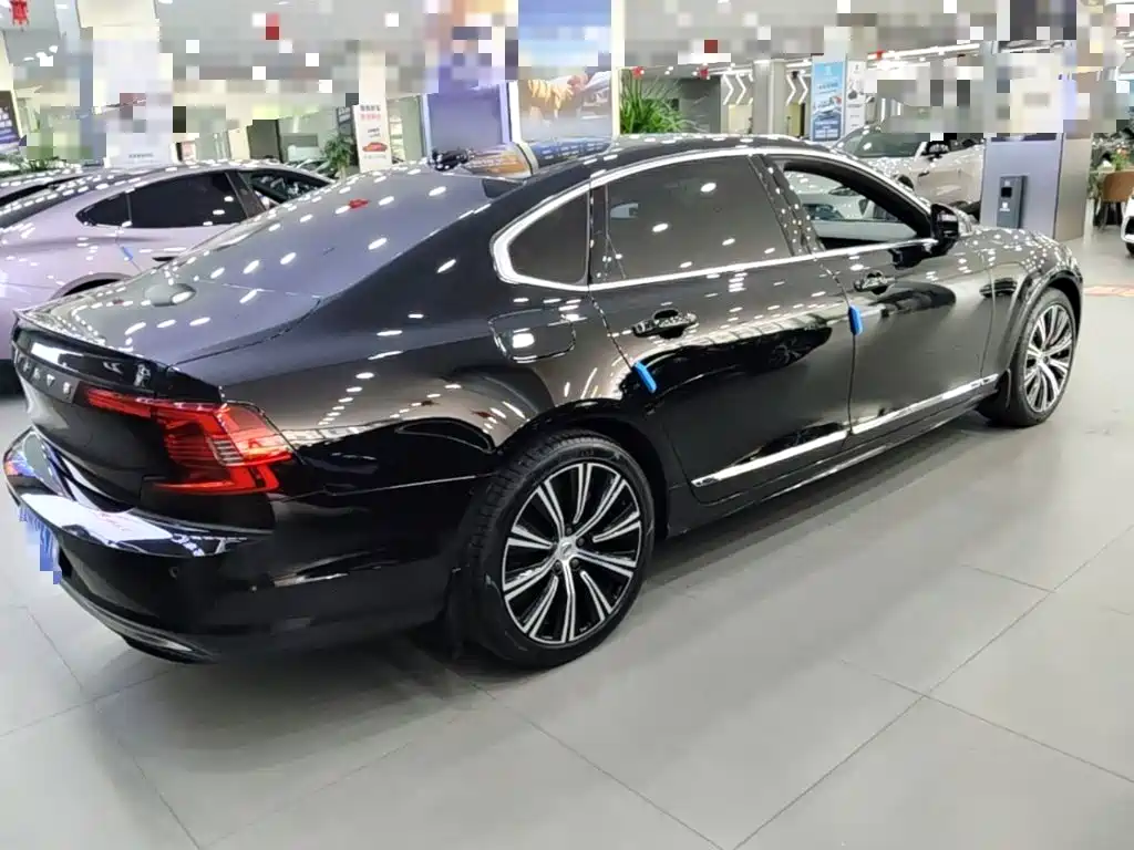 Volvo S90 — миниатюра 7