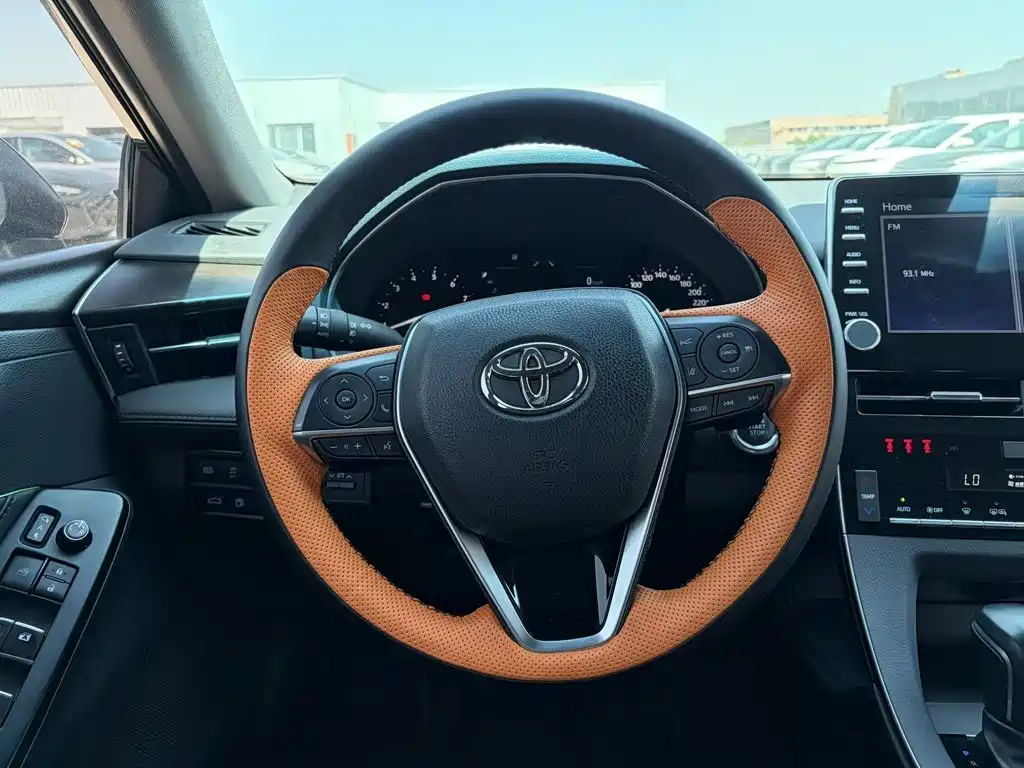 Toyota Avalon — миниатюра 11