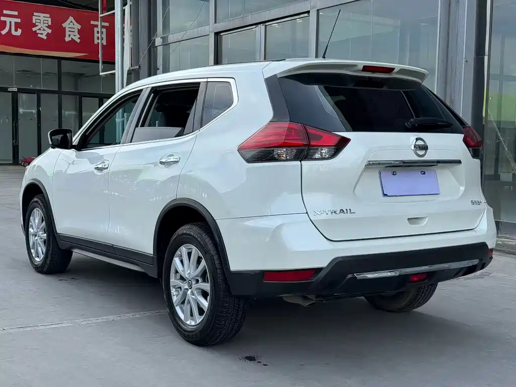 Nissan X-Trail — миниатюра 4