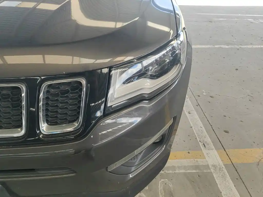 Jeep Compass — миниатюра 24