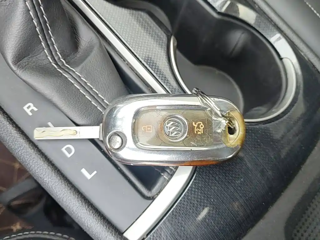 Buick Verano — миниатюра 9