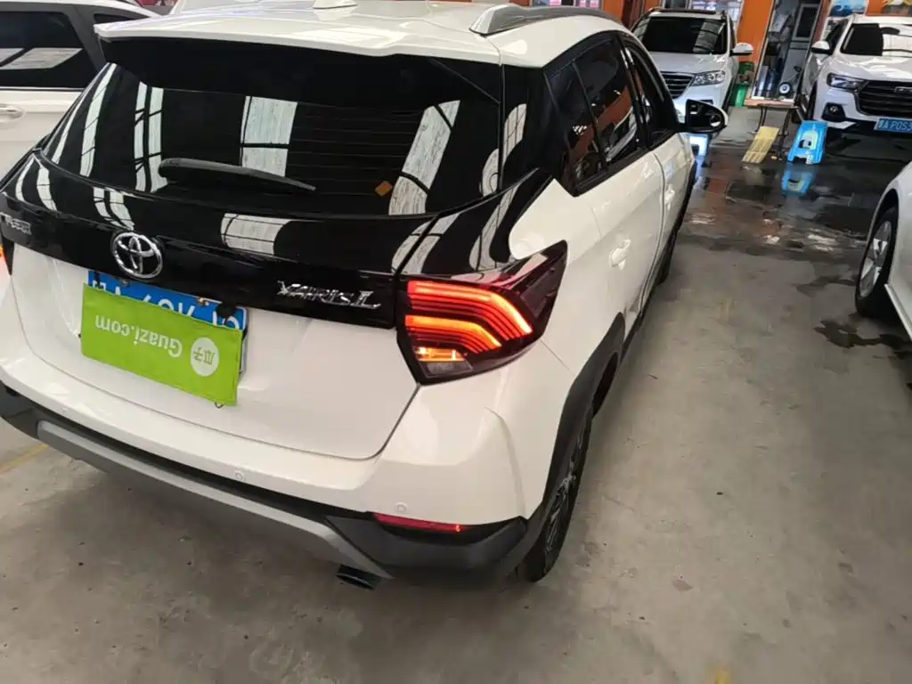 Toyota Yaris L — миниатюра 8