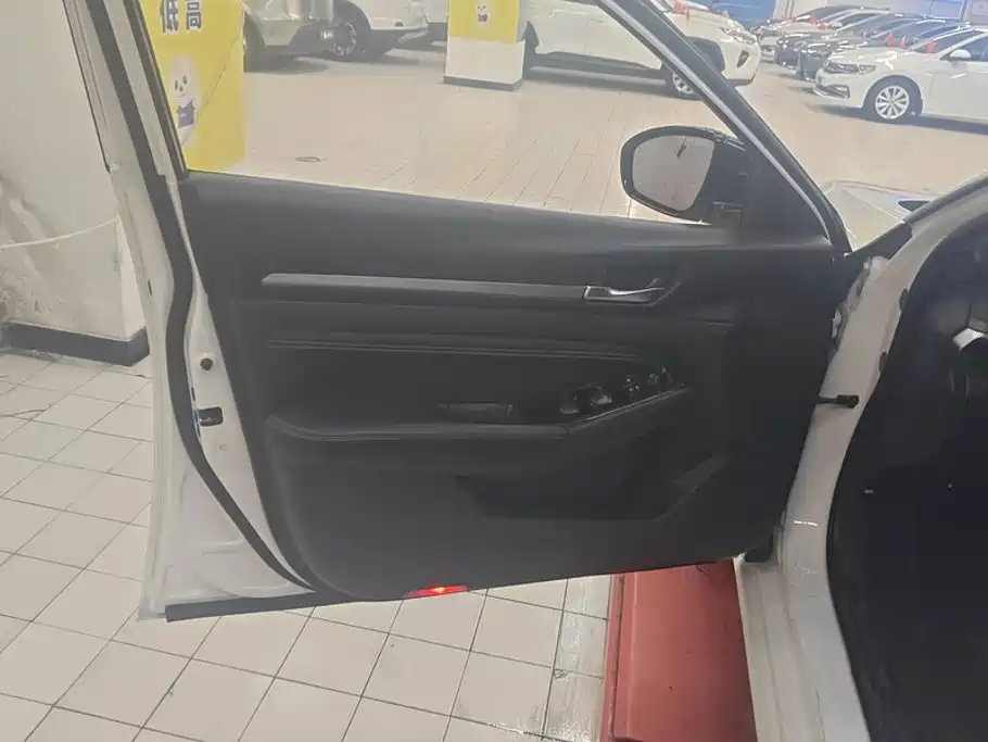 Nissan Teana — миниатюра 7