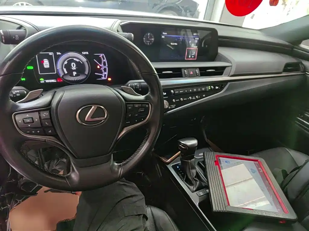 Lexus ES — миниатюра 10