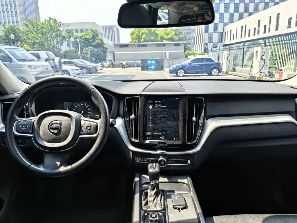 Volvo XC60 — миниатюра 14