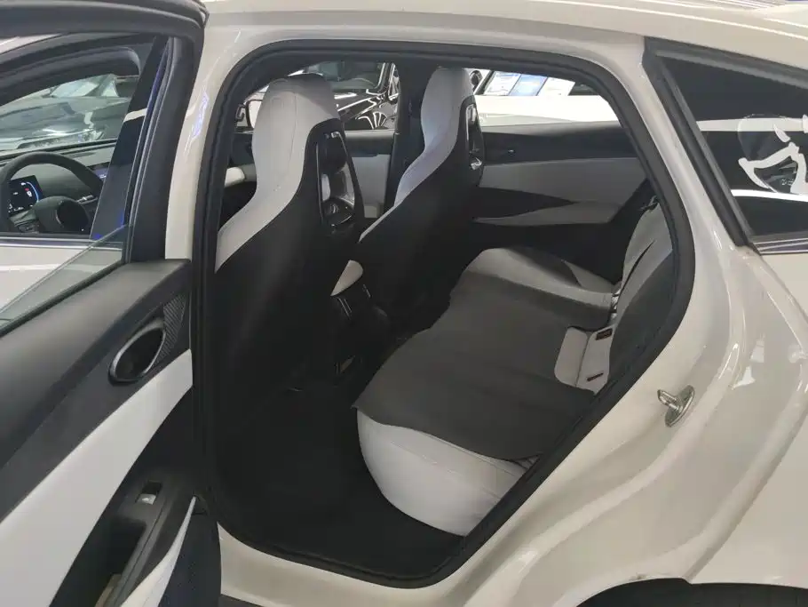 BYD Seal 06 — миниатюра 11