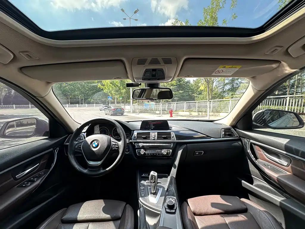 BMW 3 Series — миниатюра 4
