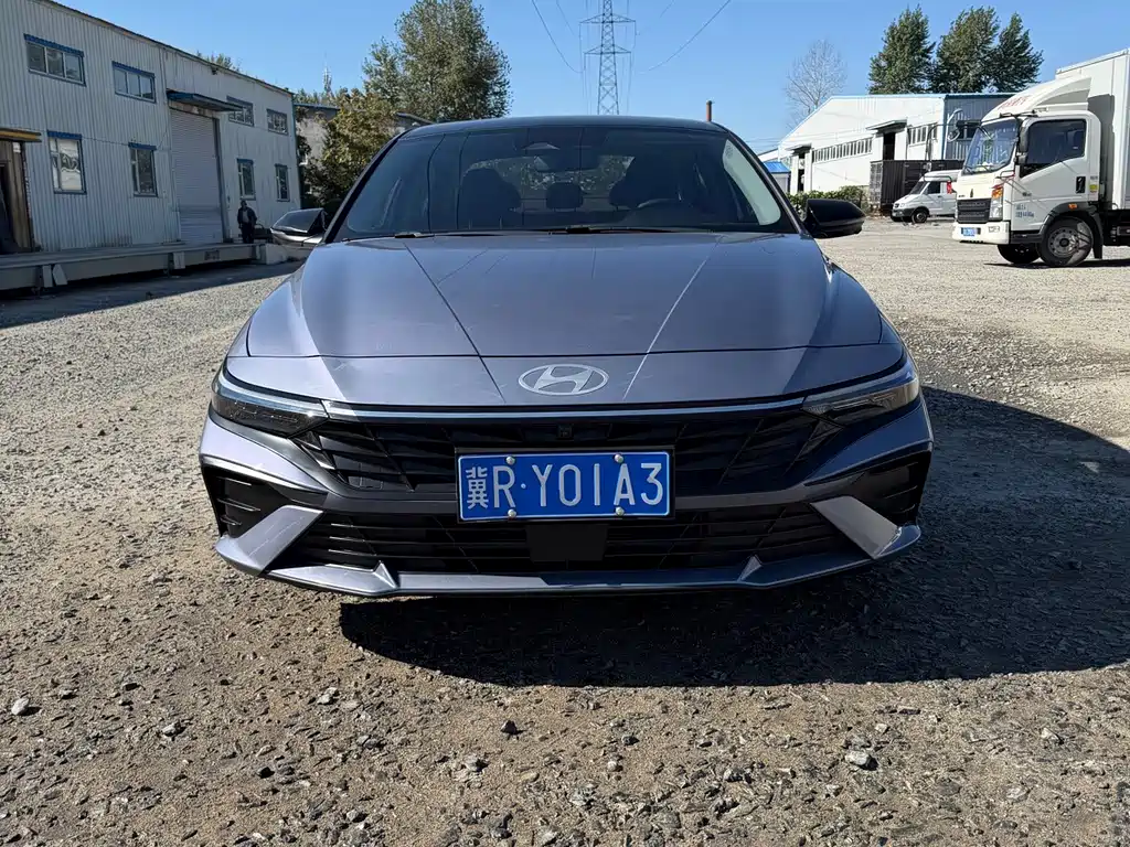 Hyundai Elantra — миниатюра 2