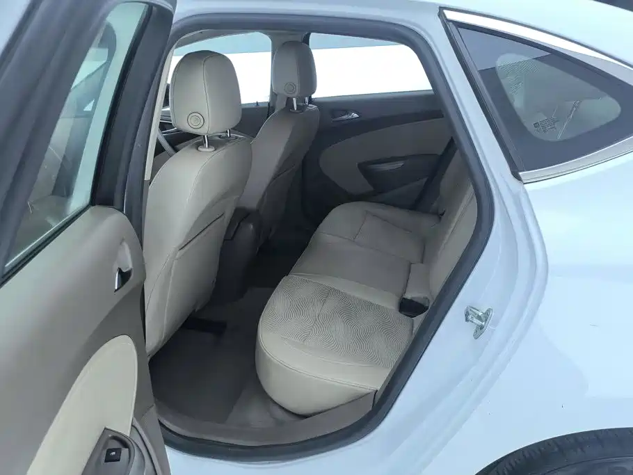 Buick Excelle — миниатюра 11