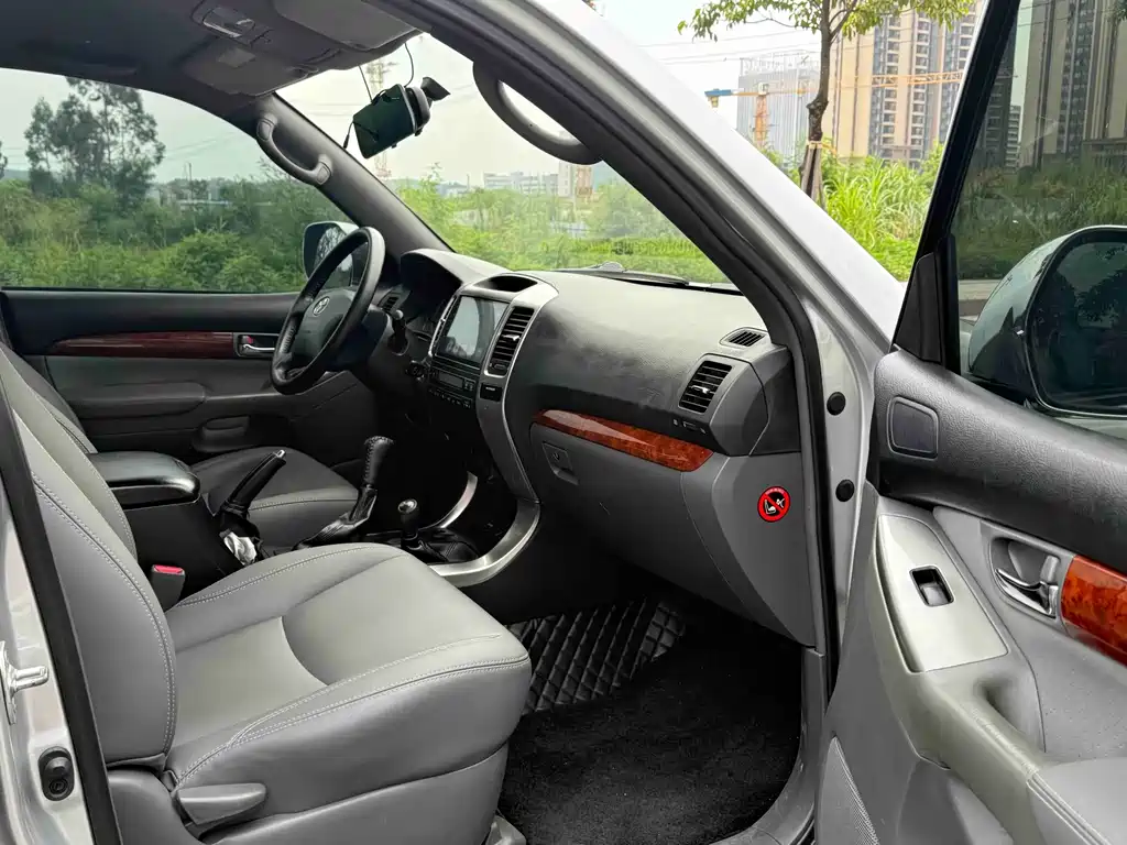 Toyota Prado (Import) — миниатюра 19