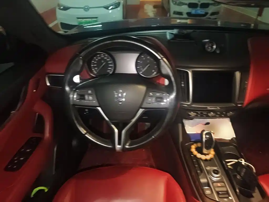 Maserati Levante — миниатюра 7