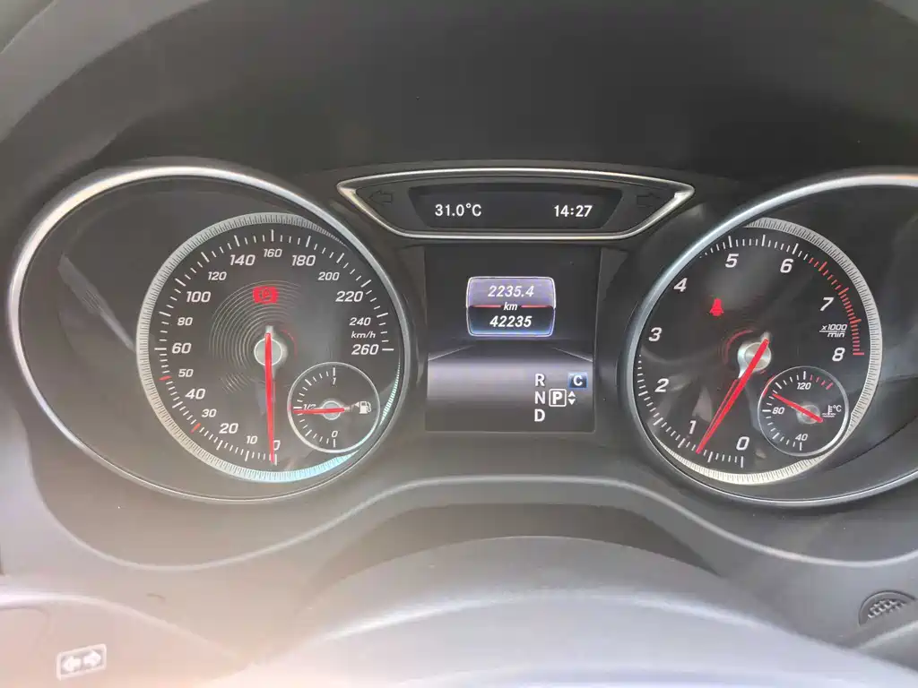 Mercedes-Benz GLA — миниатюра 7