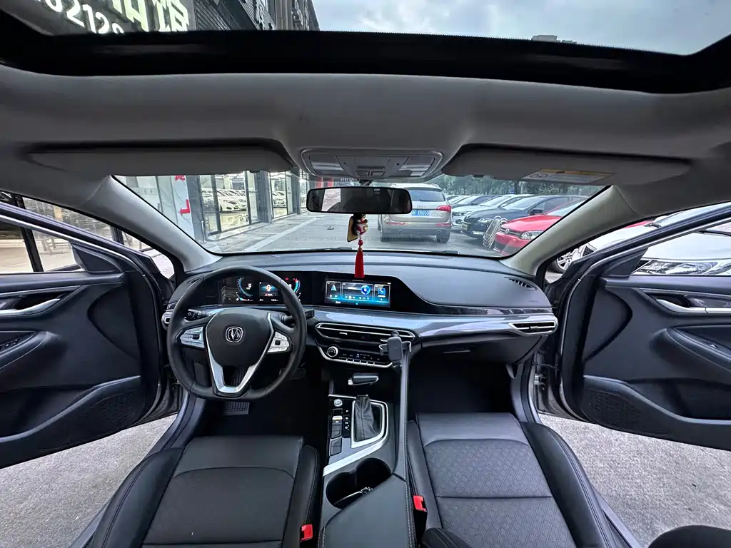 Changan Eado — миниатюра 8