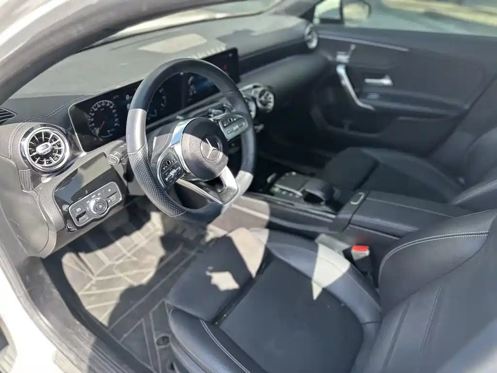 Mercedes-Benz A-Class — миниатюра 17