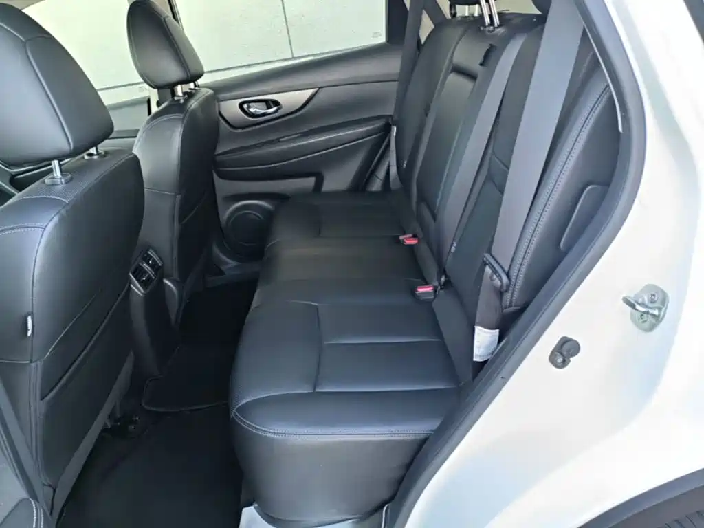 Nissan X-Trail — миниатюра 17