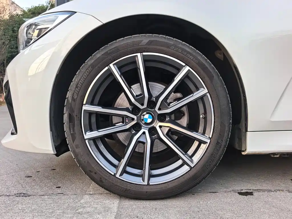 BMW 3 Series — миниатюра 15