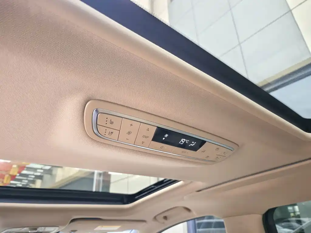 Buick GL8 — миниатюра 16
