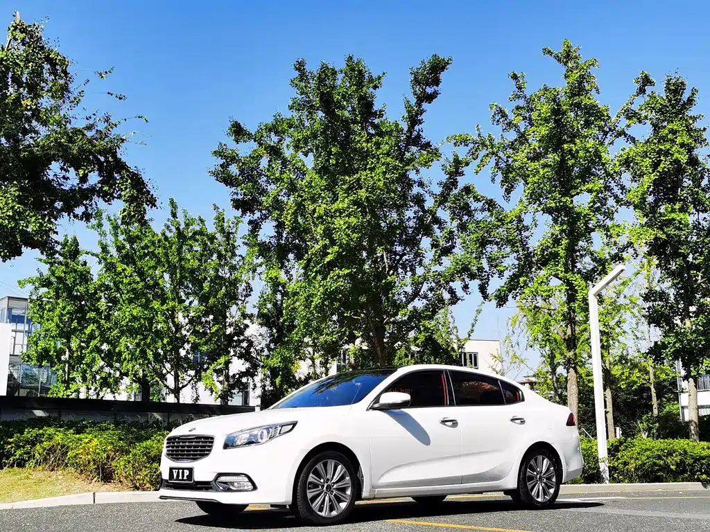 Kia K4