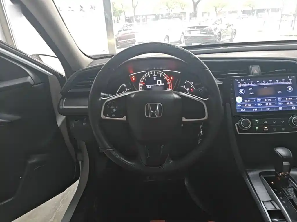 Honda Civic — миниатюра 11