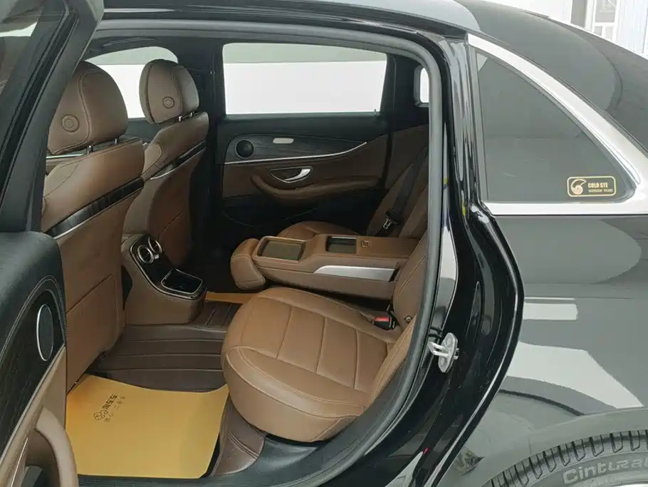 Mercedes-Benz E-Class New Energy — миниатюра 11