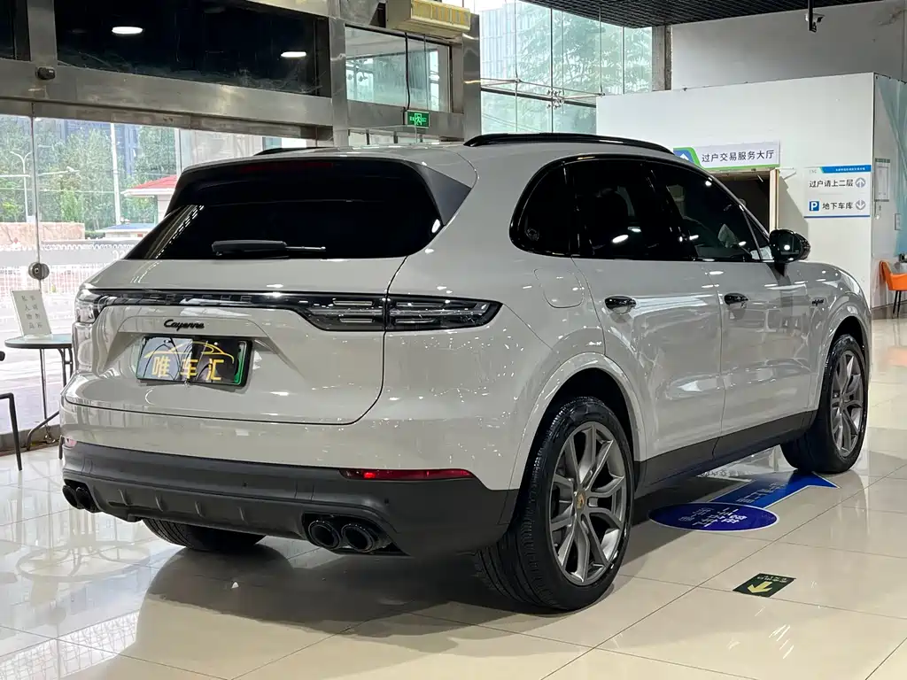 PORSCHE CAYENNE NEW ENERGY