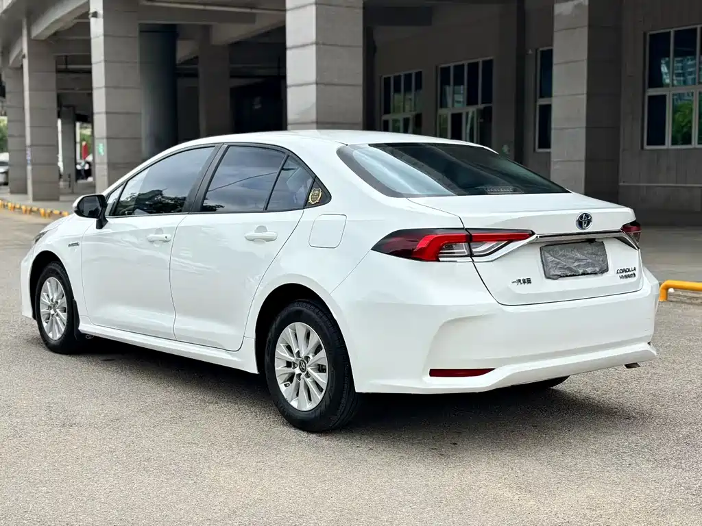 Toyota Corolla — миниатюра 9