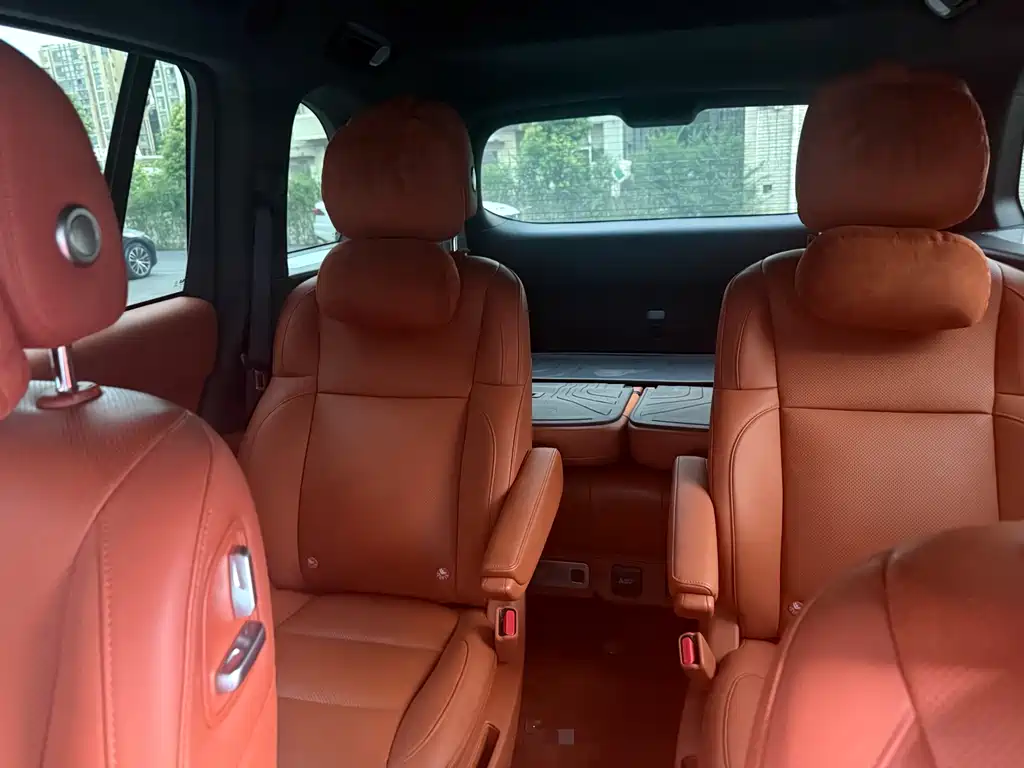 Li Auto Li L8 — миниатюра 7