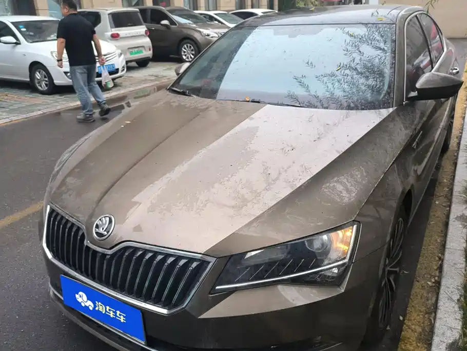 Skoda Superb — миниатюра 2