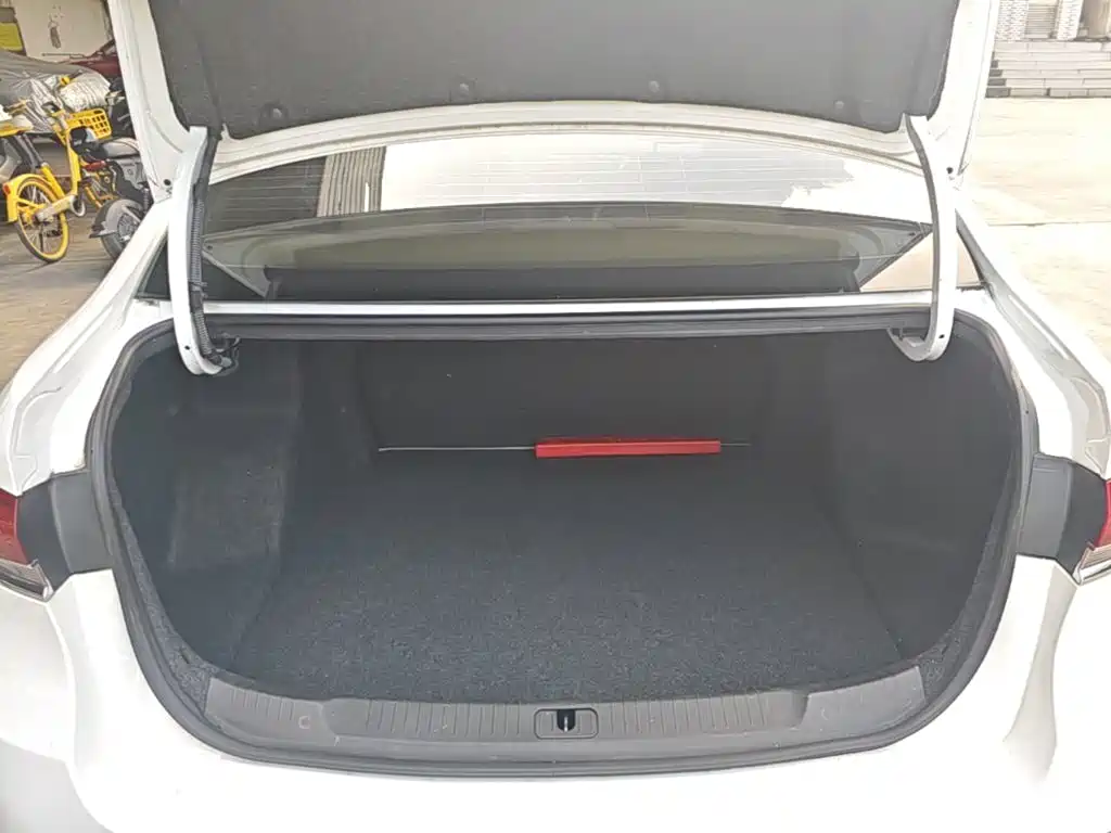 Buick Excelle — миниатюра 19
