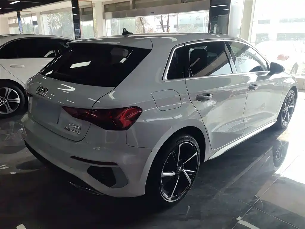 Audi A3 2021 Sportback 35 TFSI Fashion Sport