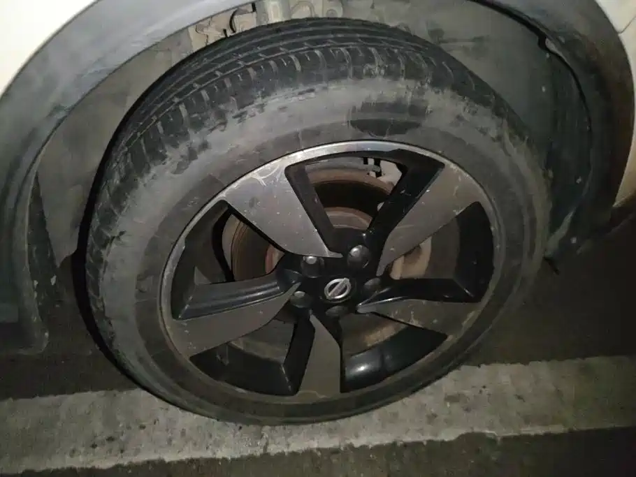 Nissan Qashqai — миниатюра 6